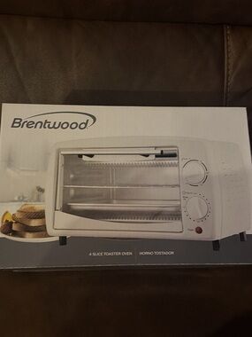 Brentwood White 4-Slice Toaster Oven